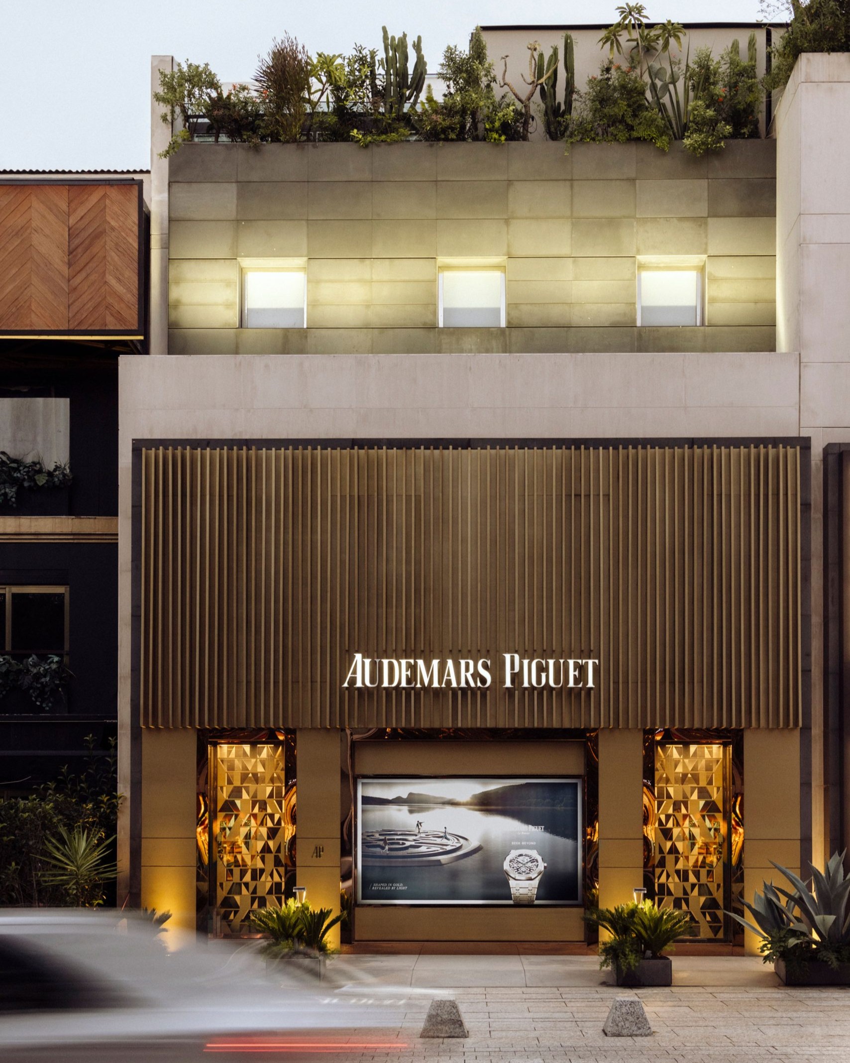 Stores 4